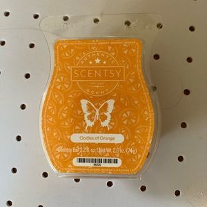 Scentsy Oodles of orange